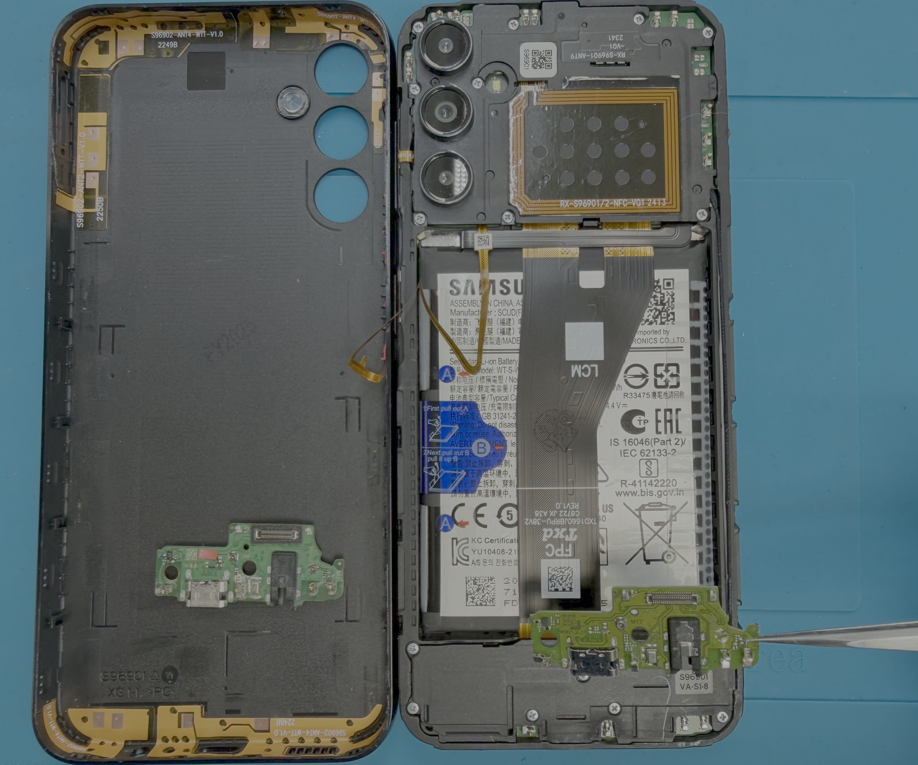 Charging port repair for Samsung Galaxy phone