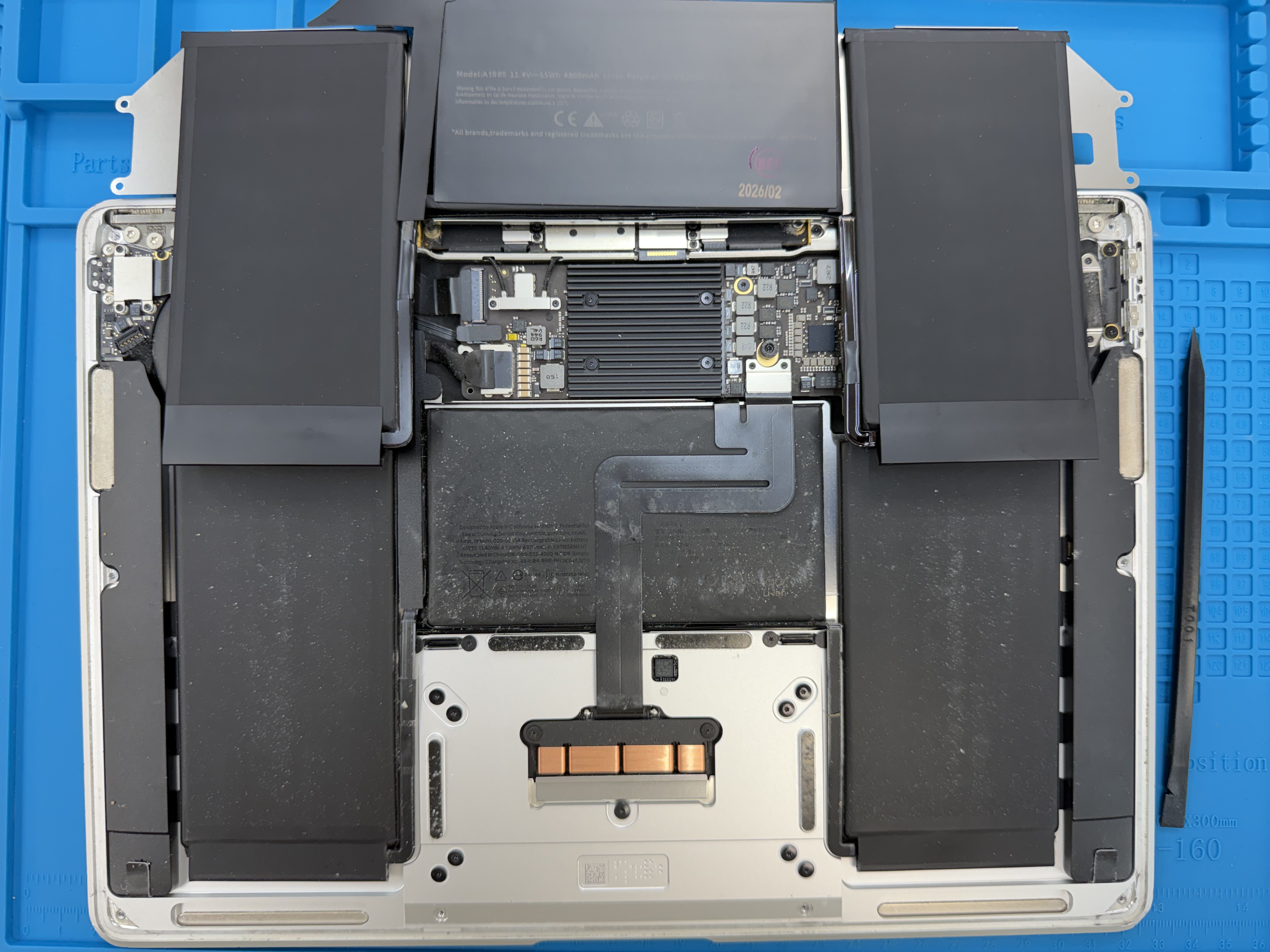 MacBook keyboard repair diagnostics in NYC