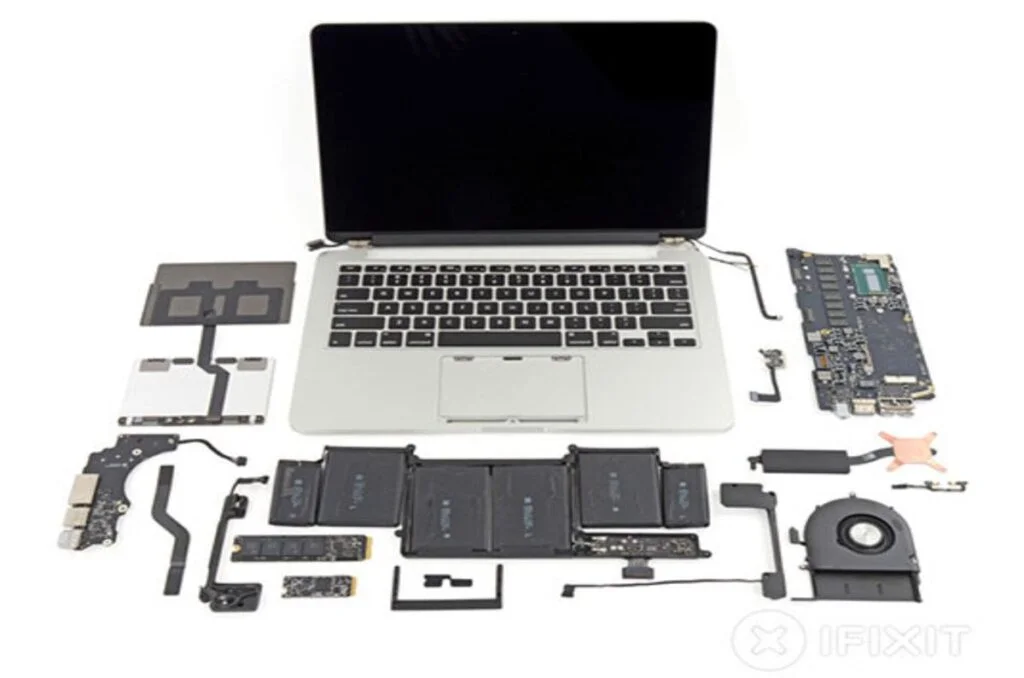 MacBook screen repair service near Penn Station NYC